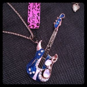 Betsey Johnson blue guitar necklace. Cute!
